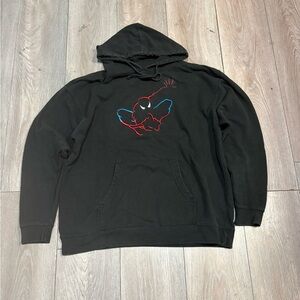 Vintage Men’s Universal Studios Spider-Man Embroidered Logo Hoodie Size XL Y2K
